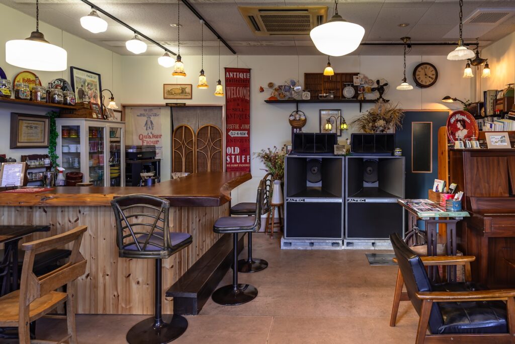 ジャズ喫茶巡礼「田舎でジャズ喫茶」其の十二 カフェ・アトラス（三重県四日市市）